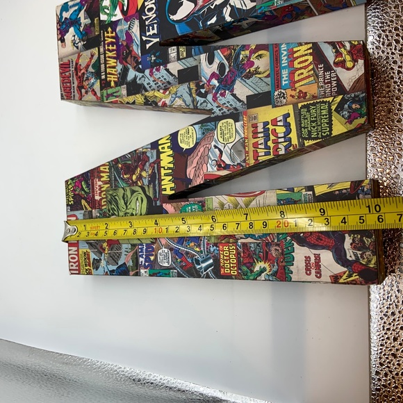Marvel Comics Letter M Wall Hanging Retro Comics Wooden Wall Decor - Picture 14 of 16